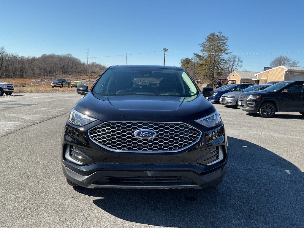 Photo 13 of this FORD EDGE