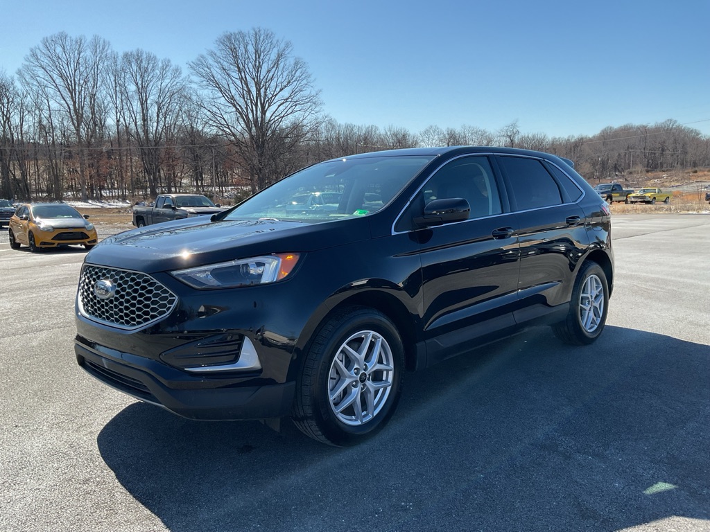 Photo 48 of this FORD EDGE