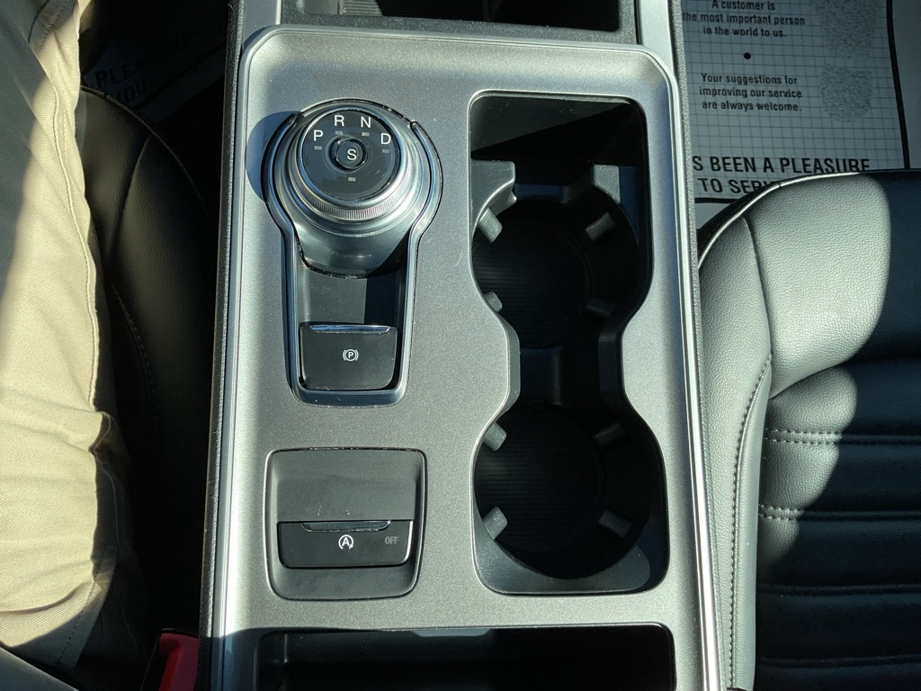 Photo 32 of this FORD EDGE