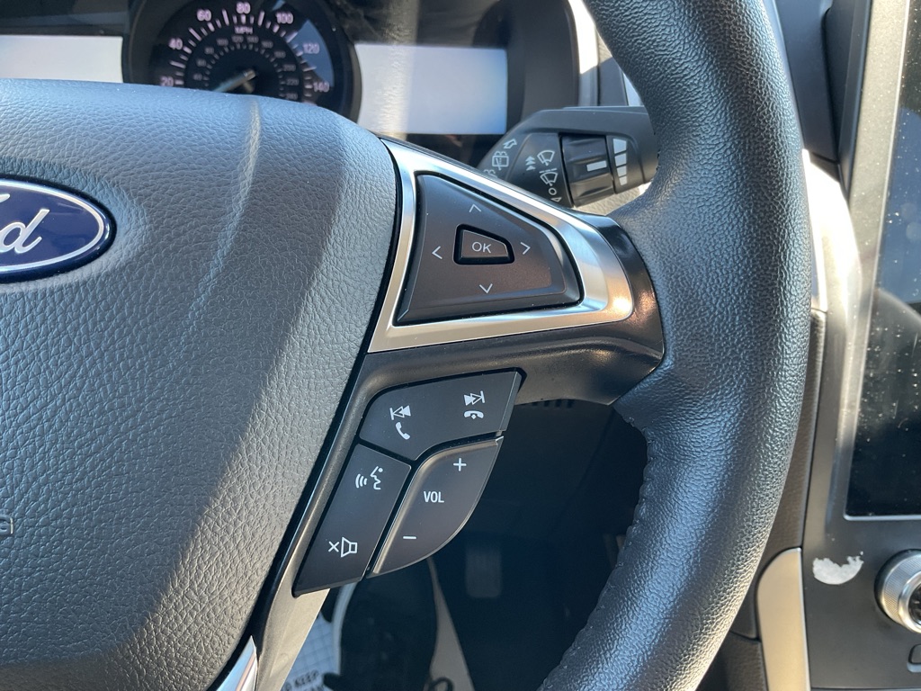 Photo 29 of this FORD EDGE