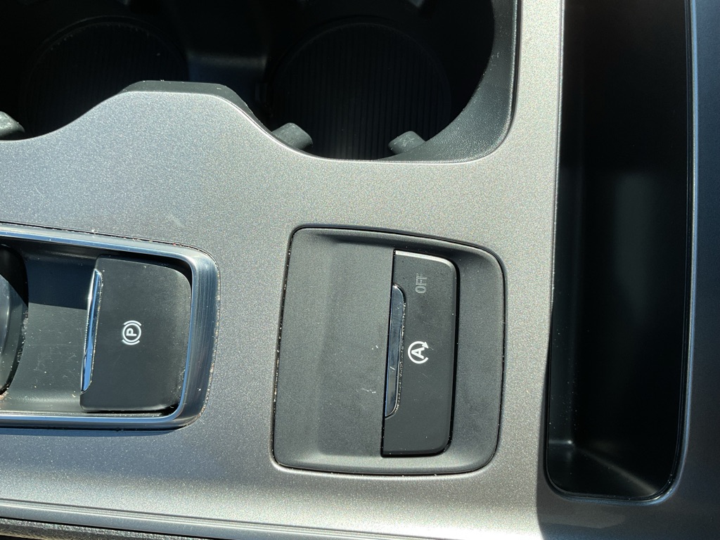 Photo 34 of this FORD EDGE