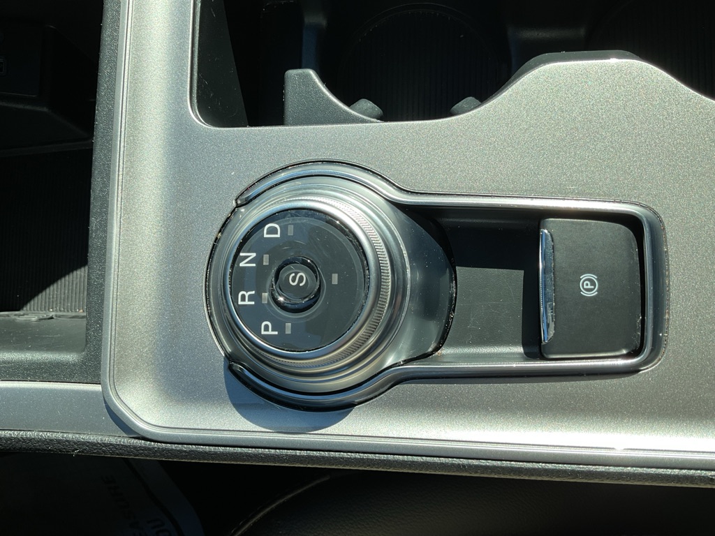 Photo 33 of this FORD EDGE