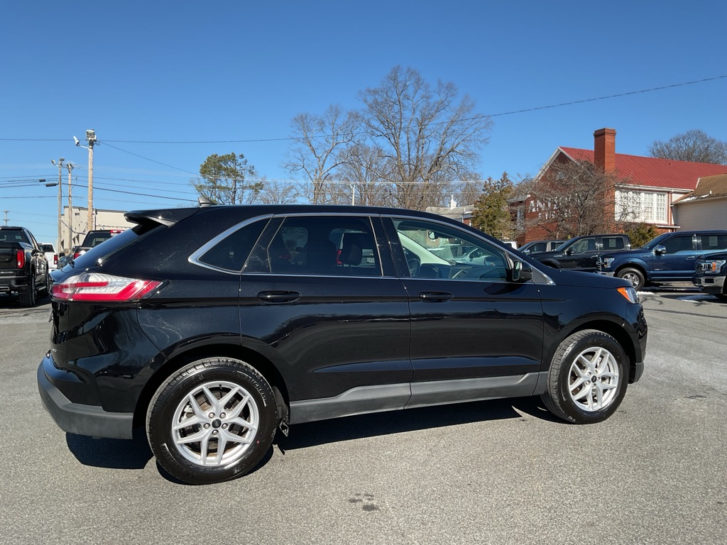 Photo 10 of this FORD EDGE