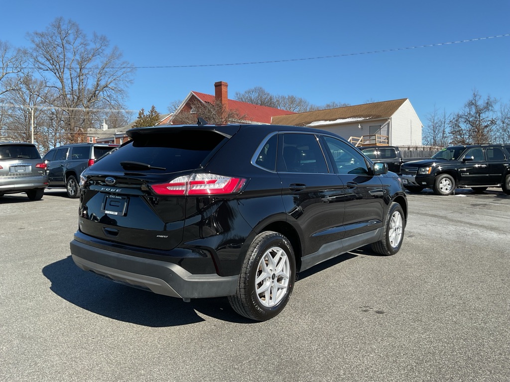 Photo 9 of this FORD EDGE
