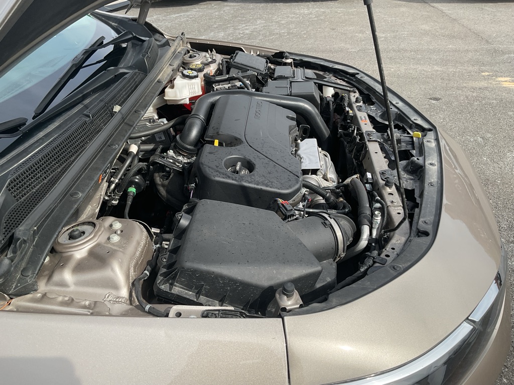 Photo 17 of this CHEVROLET MALIBU