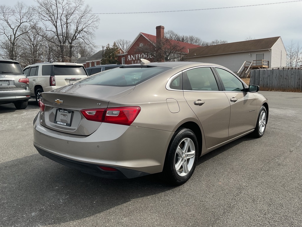 Photo 10 of this CHEVROLET MALIBU