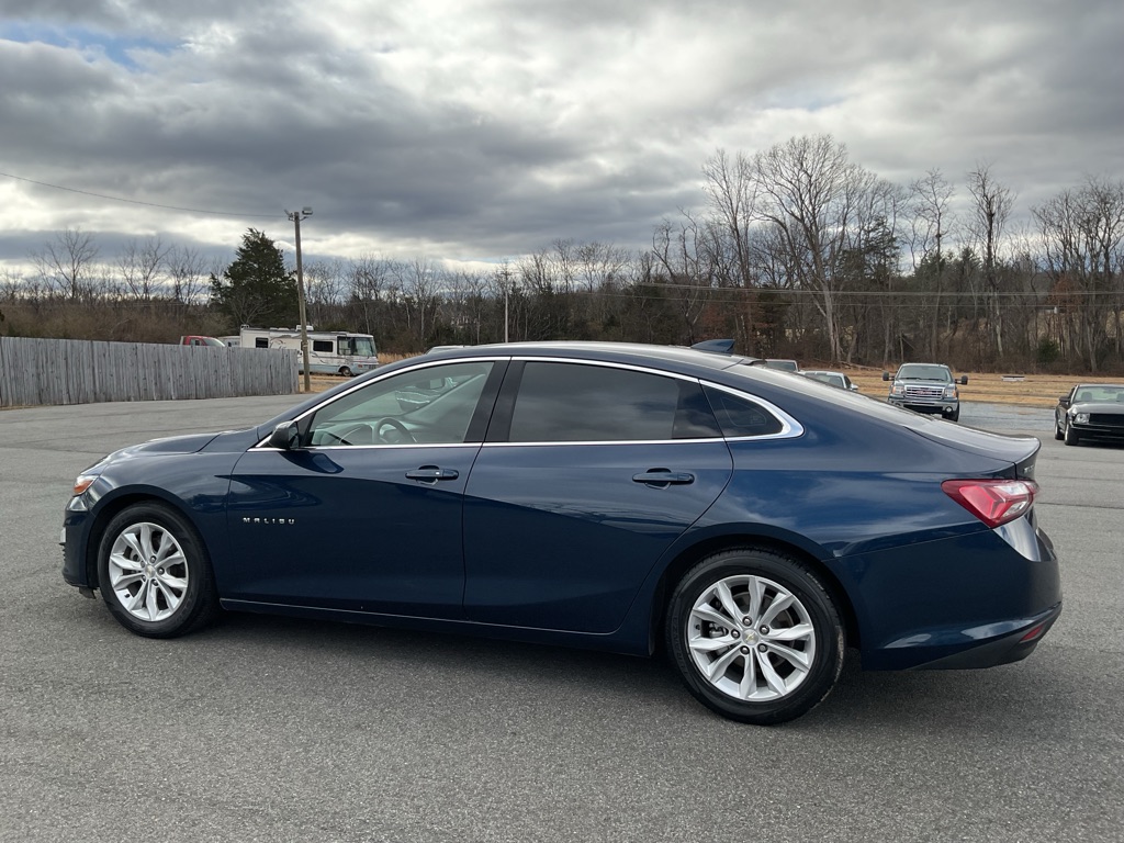 Photo 4 of this CHEVROLET MALIBU
