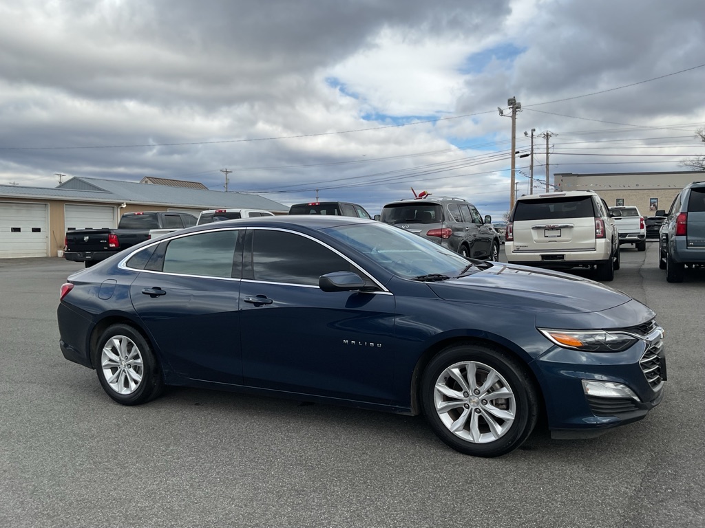 Photo 13 of this CHEVROLET MALIBU