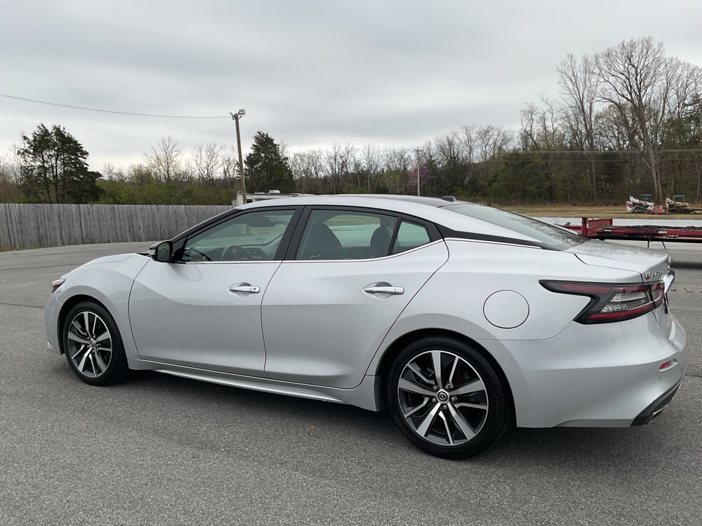 Photo 4 of this NISSAN MAXIMA
