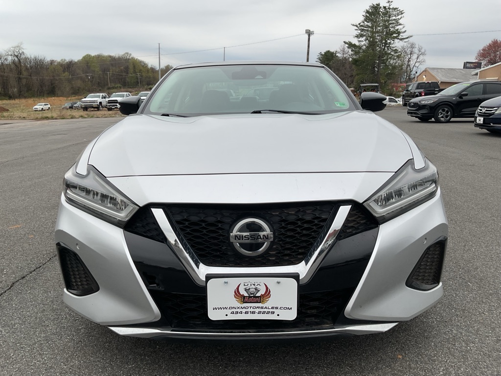 Photo 15 of this NISSAN MAXIMA