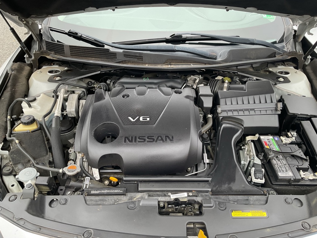 Photo 16 of this NISSAN MAXIMA