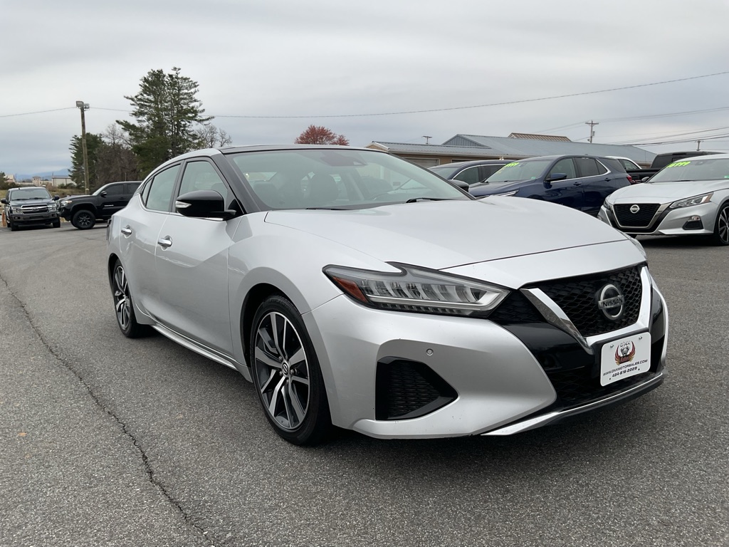 Photo 14 of this NISSAN MAXIMA