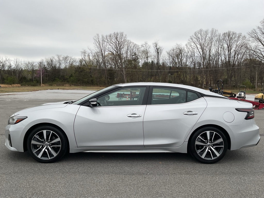 Photo 3 of this NISSAN MAXIMA