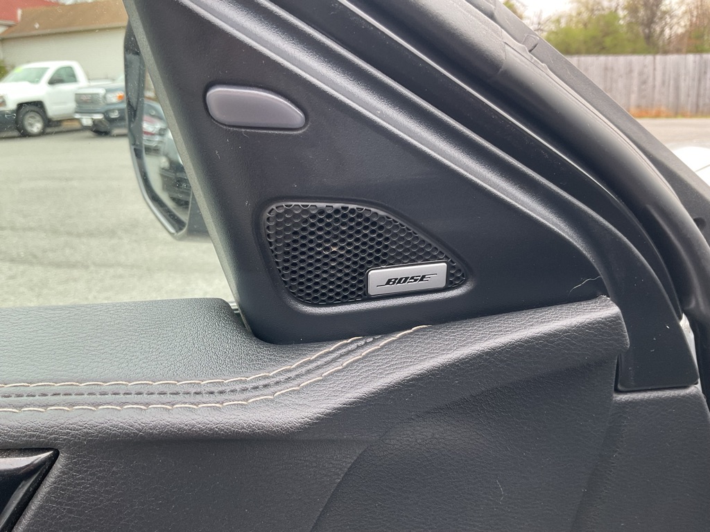 Photo 24 of this NISSAN MAXIMA