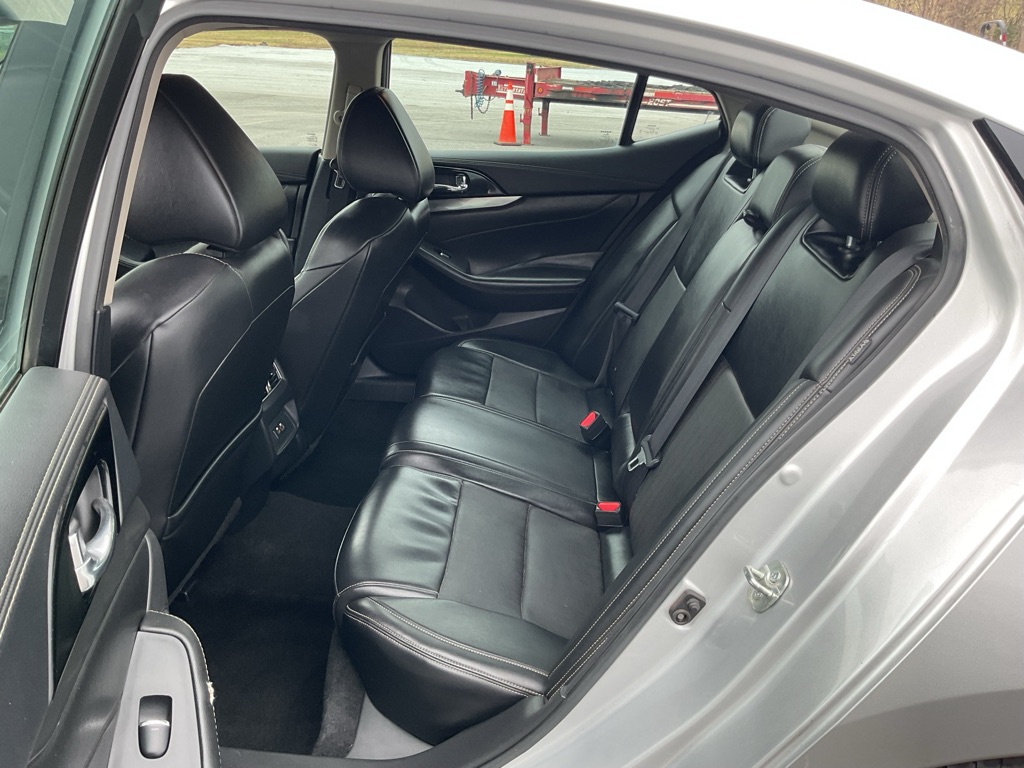 Photo 46 of this NISSAN MAXIMA