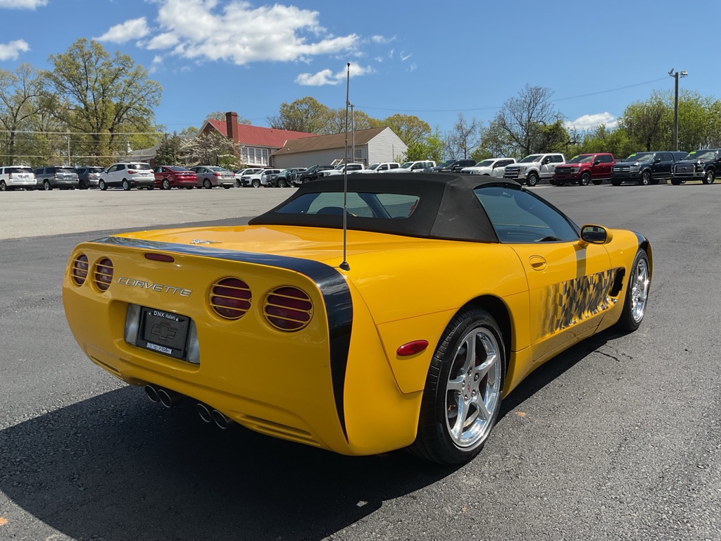 Photo 8 of this CHEVROLET CORVETTE