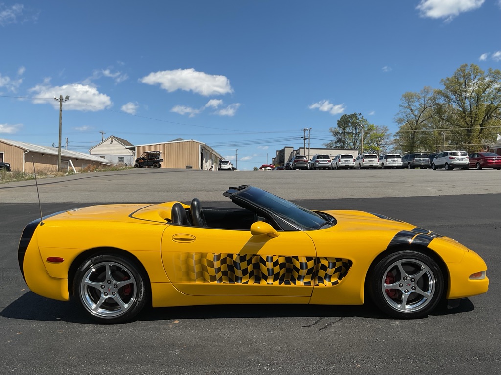 Photo 23 of this CHEVROLET CORVETTE