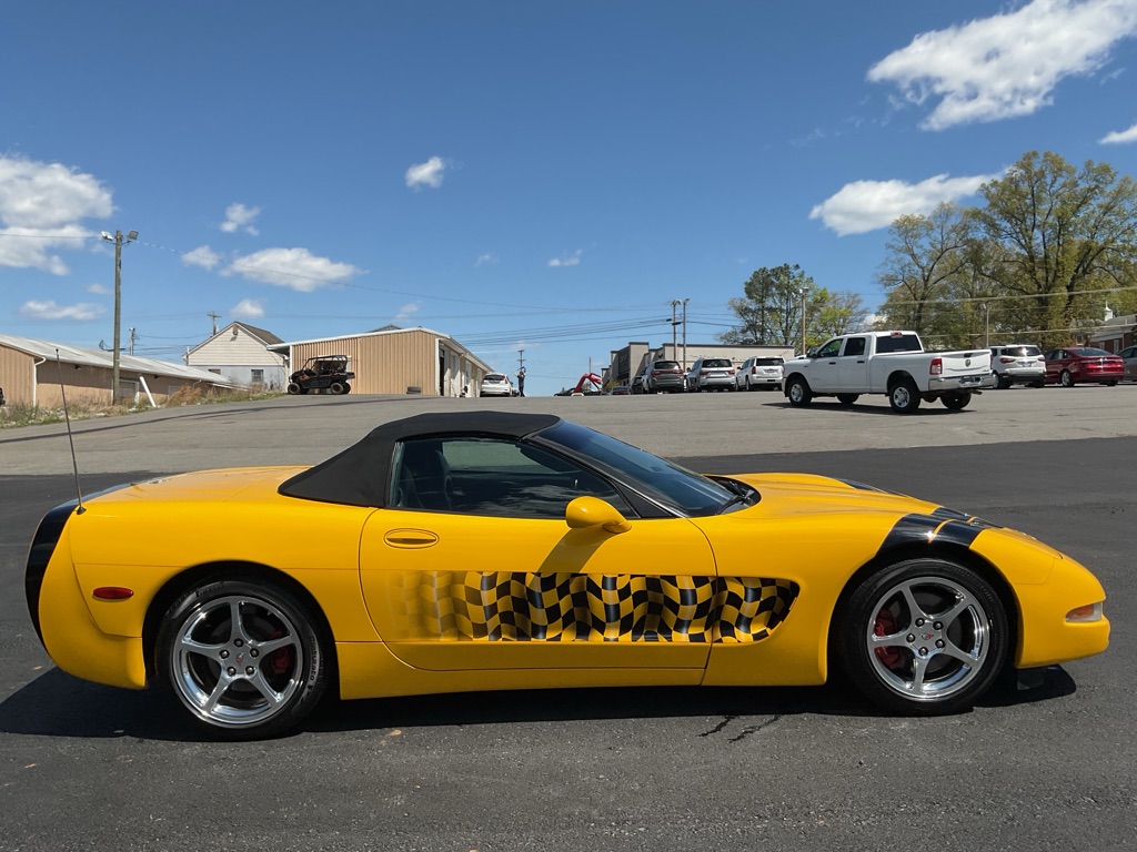 Photo 10 of this CHEVROLET CORVETTE