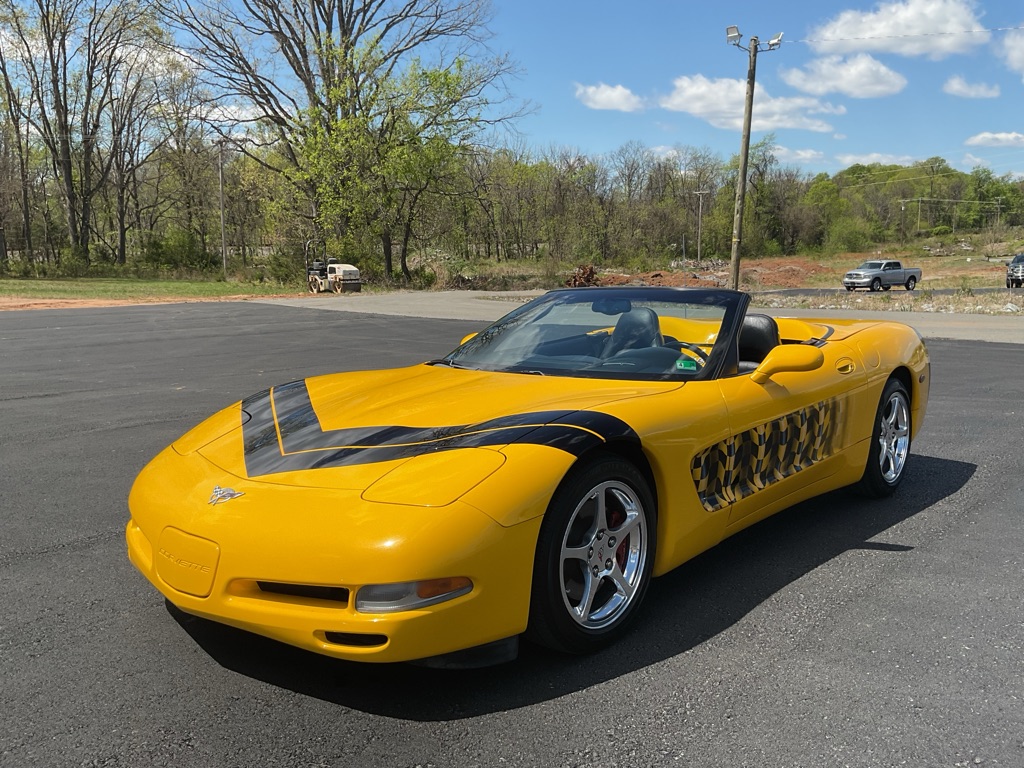 Photo 15 of this CHEVROLET CORVETTE