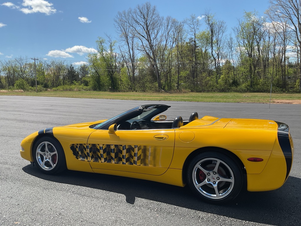 Photo 18 of this CHEVROLET CORVETTE
