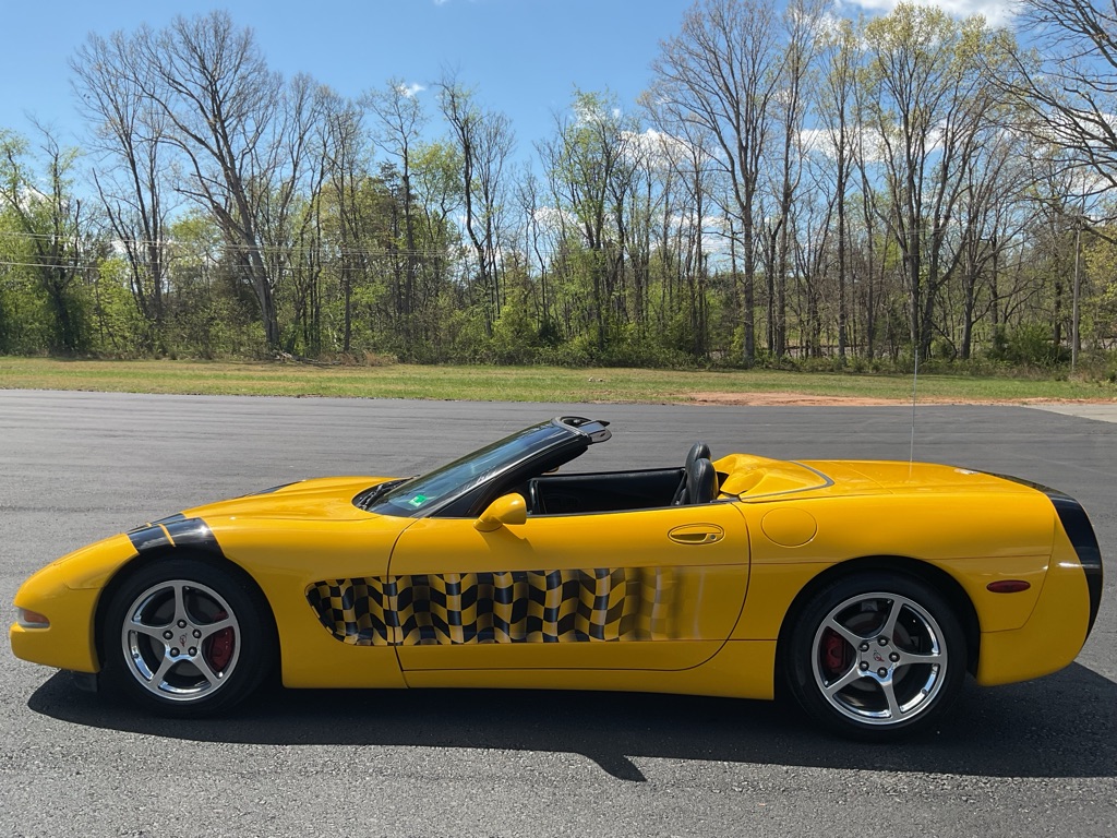 Photo 17 of this CHEVROLET CORVETTE