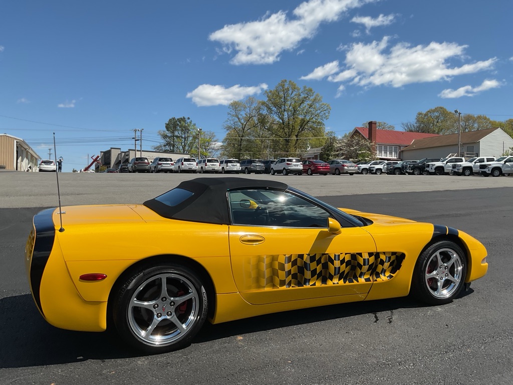 Photo 9 of this CHEVROLET CORVETTE