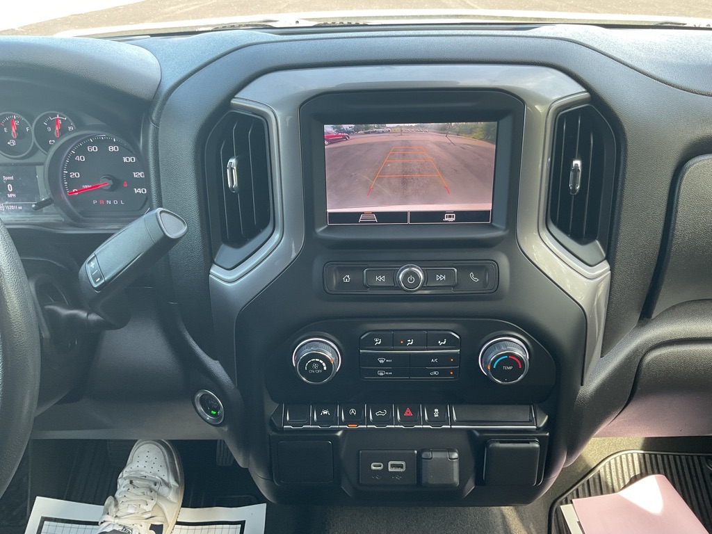 Photo 38 of this CHEVROLET SILVERADO 1500