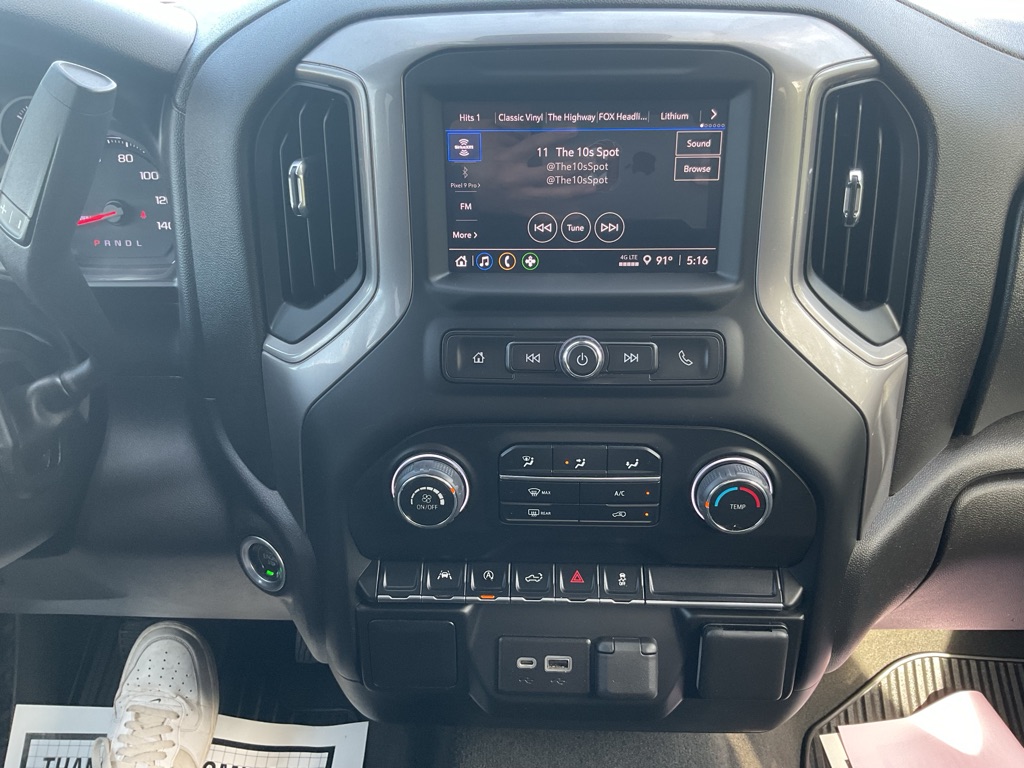 Photo 36 of this CHEVROLET SILVERADO 1500
