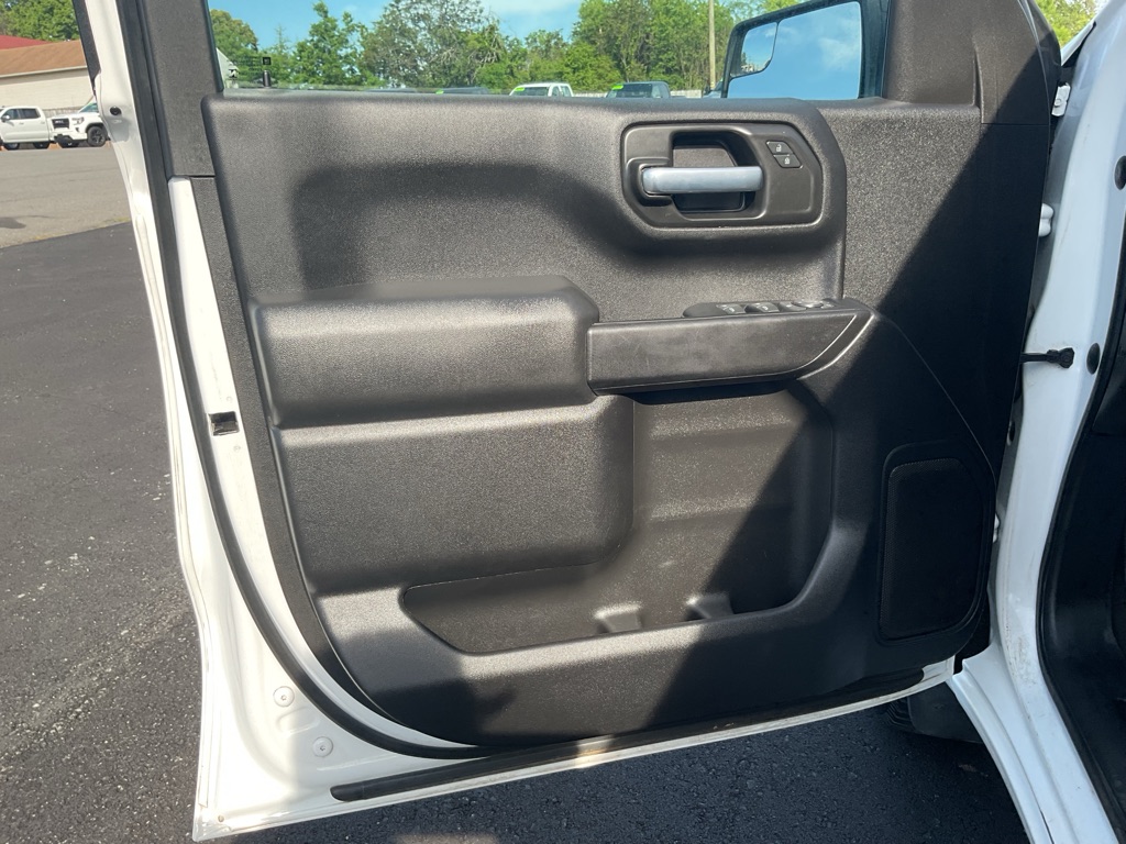 Photo 23 of this CHEVROLET SILVERADO 1500