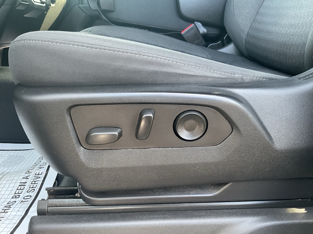 Photo 26 of this CHEVROLET SILVERADO 1500