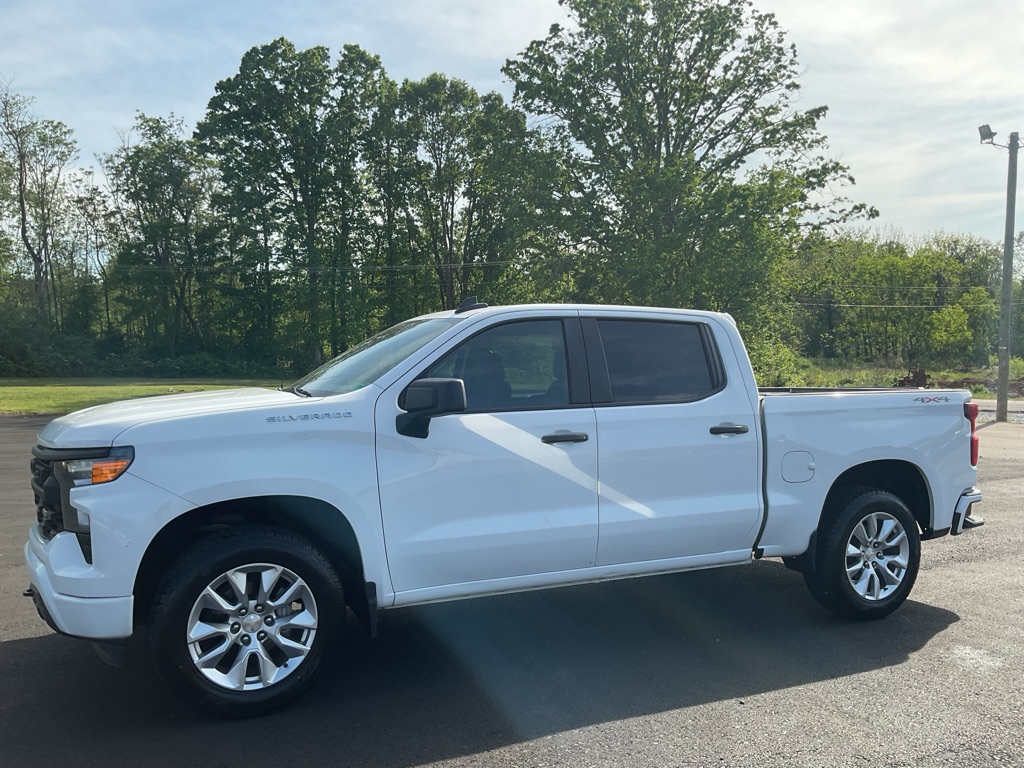Photo 2 of this CHEVROLET SILVERADO 1500