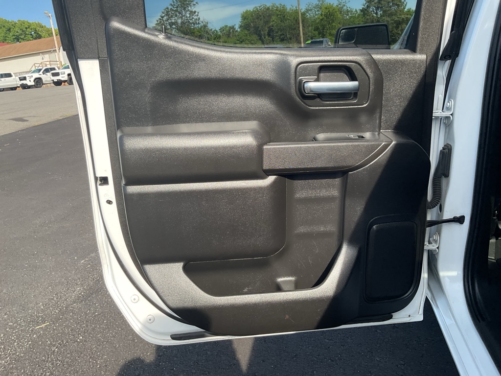 Photo 43 of this CHEVROLET SILVERADO 1500