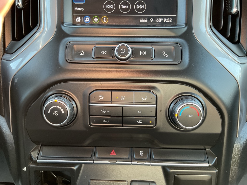 Photo 34 of this CHEVROLET SILVERADO 1500