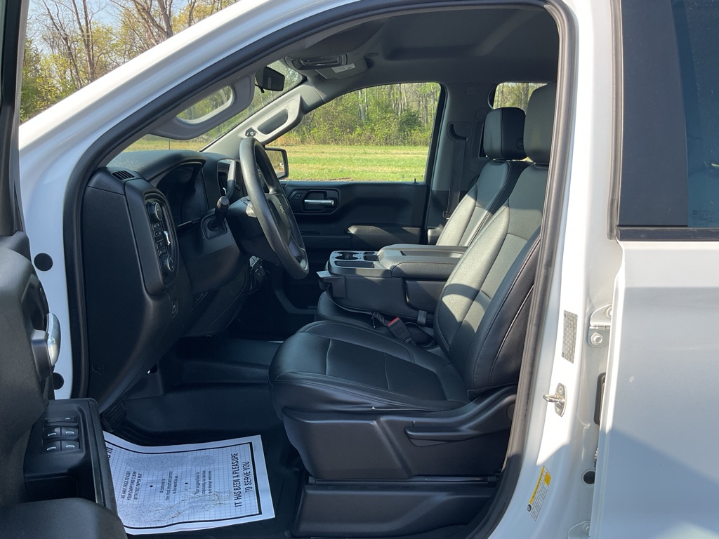 Photo 24 of this CHEVROLET SILVERADO 1500