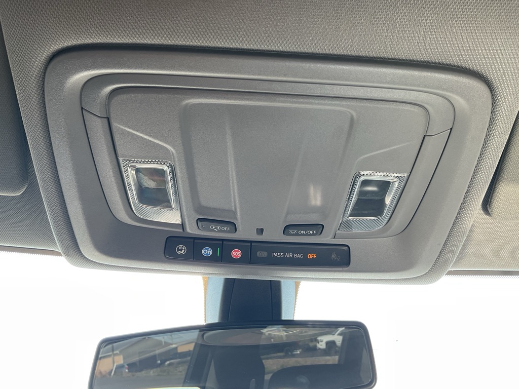 Photo 37 of this CHEVROLET SILVERADO 1500