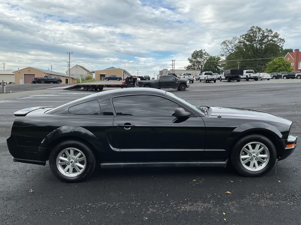 Photo 9 of this FORD MUSTANG