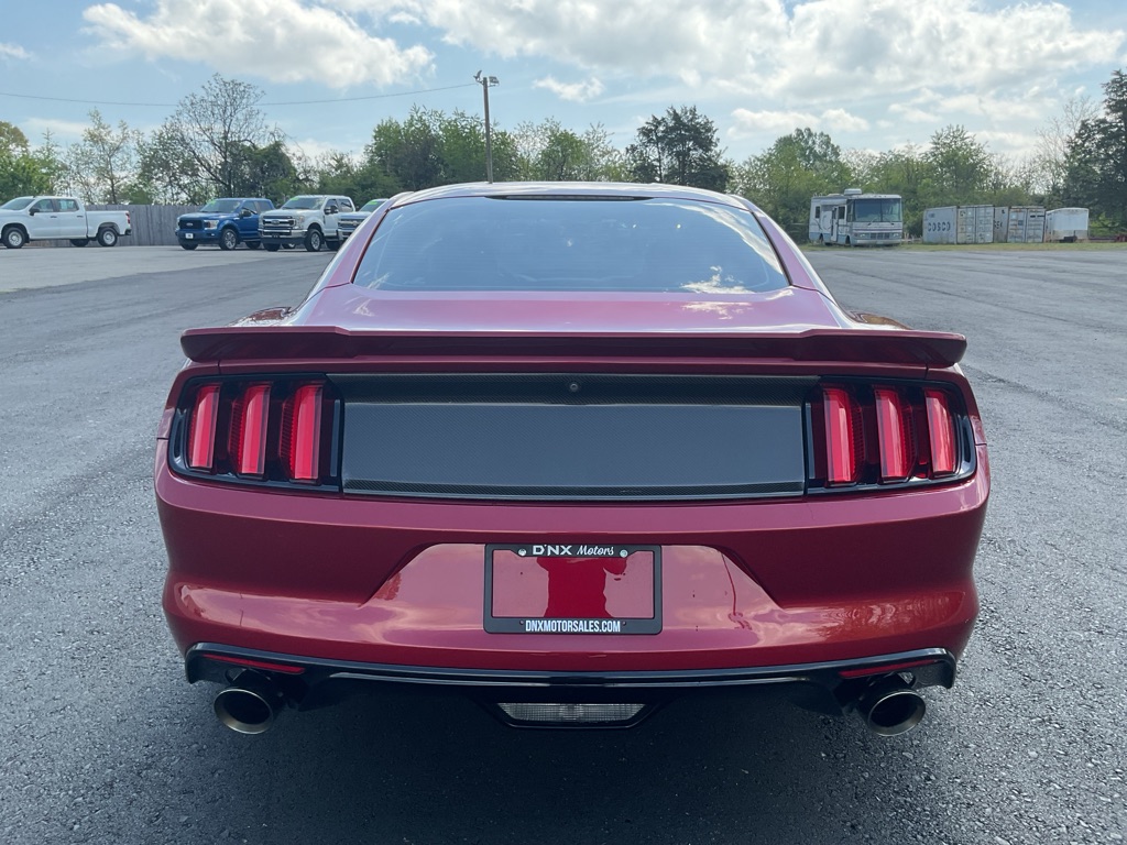 Photo 6 of this FORD MUSTANG
