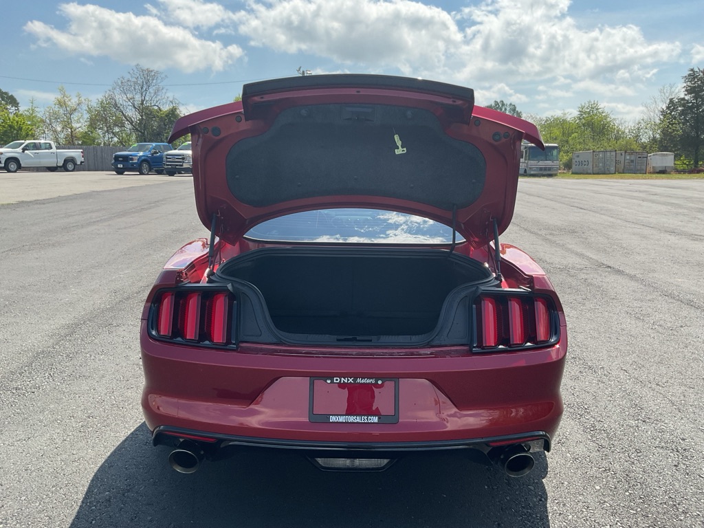Photo 9 of this FORD MUSTANG