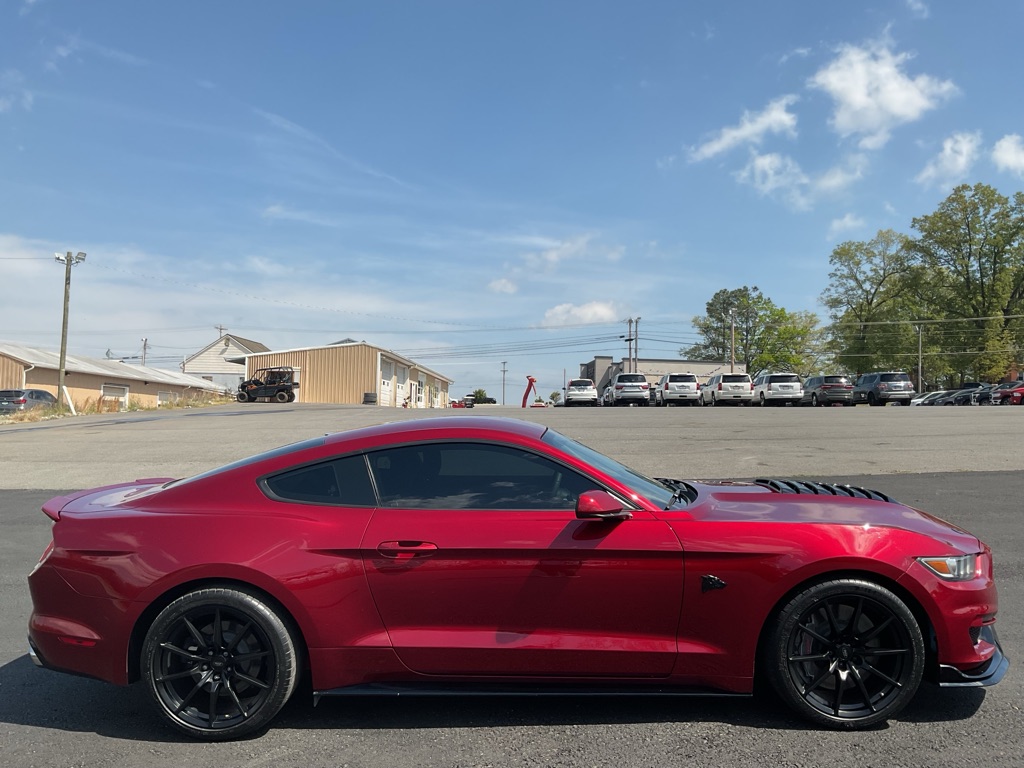 Photo 13 of this FORD MUSTANG