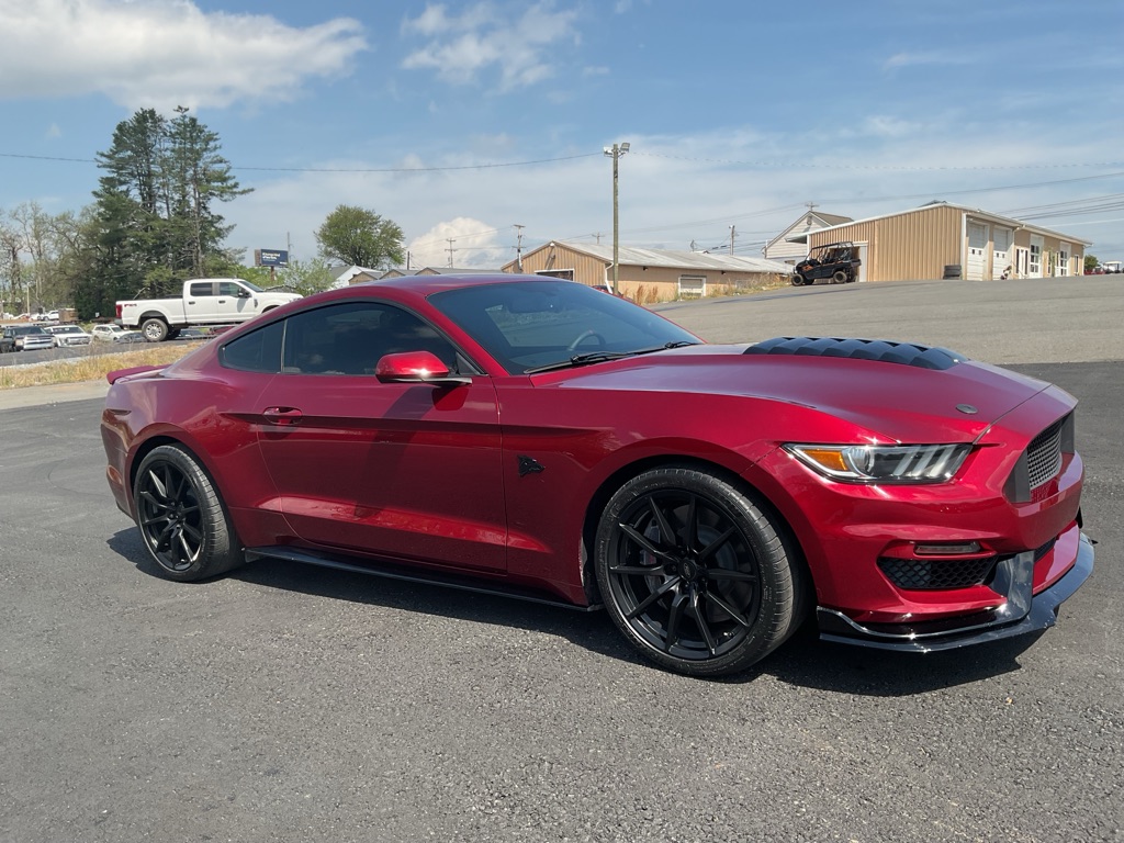 Photo 14 of this FORD MUSTANG
