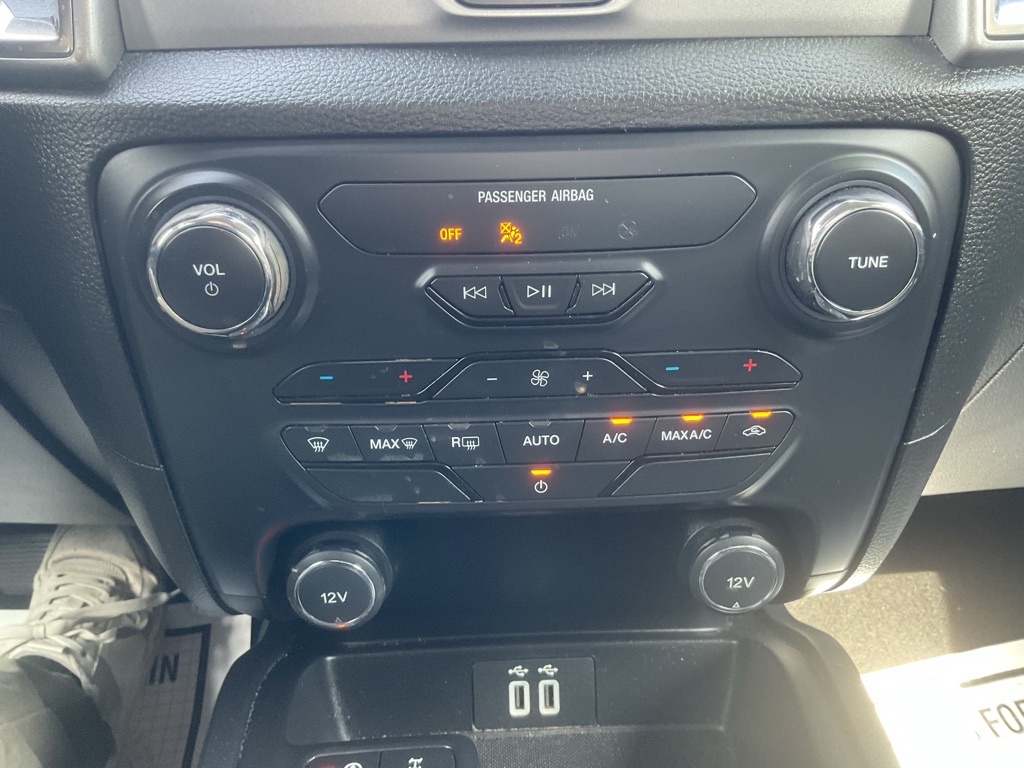 Photo 35 of this FORD RANGER