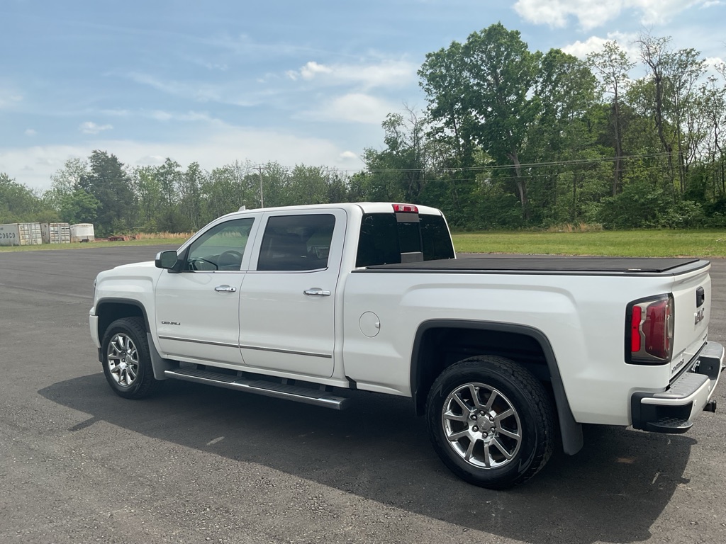 Photo 4 of this GMC SIERRA