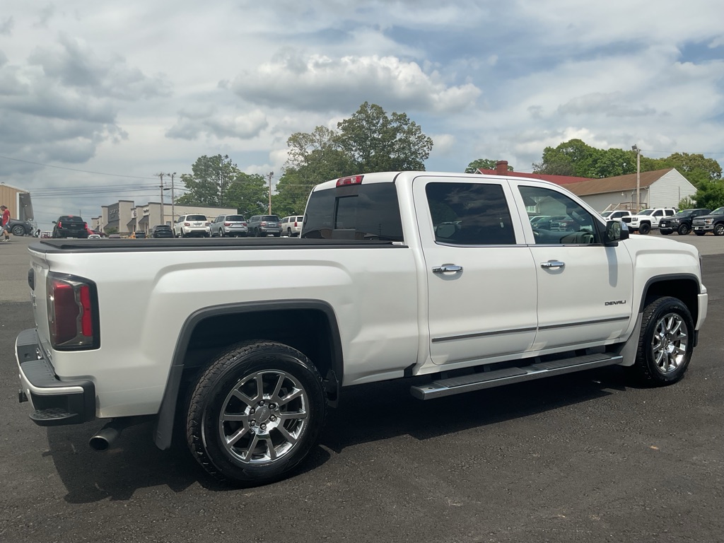 Photo 10 of this GMC SIERRA