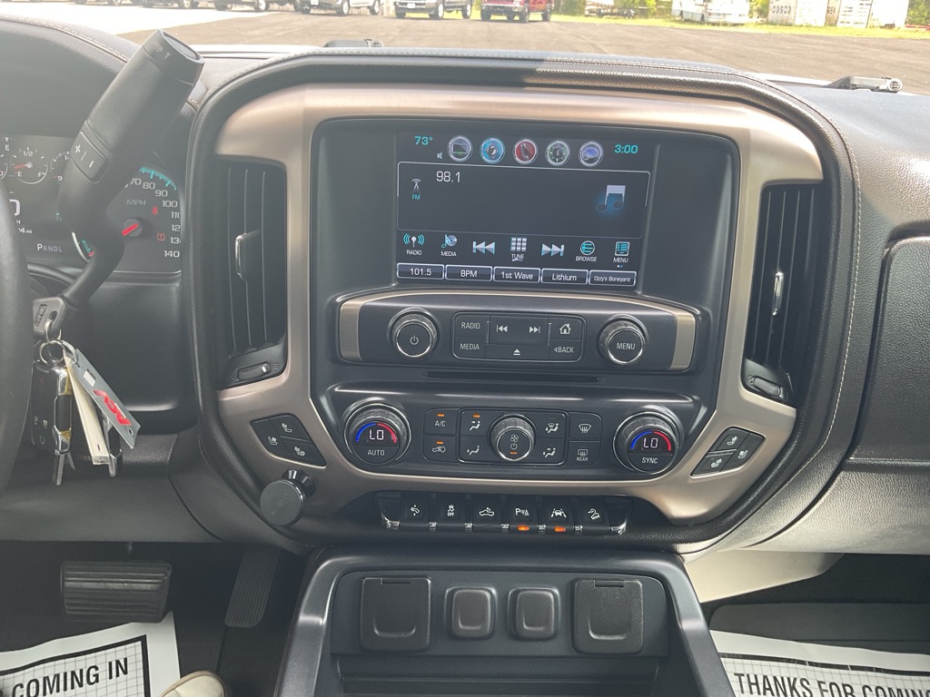 Photo 36 of this GMC SIERRA