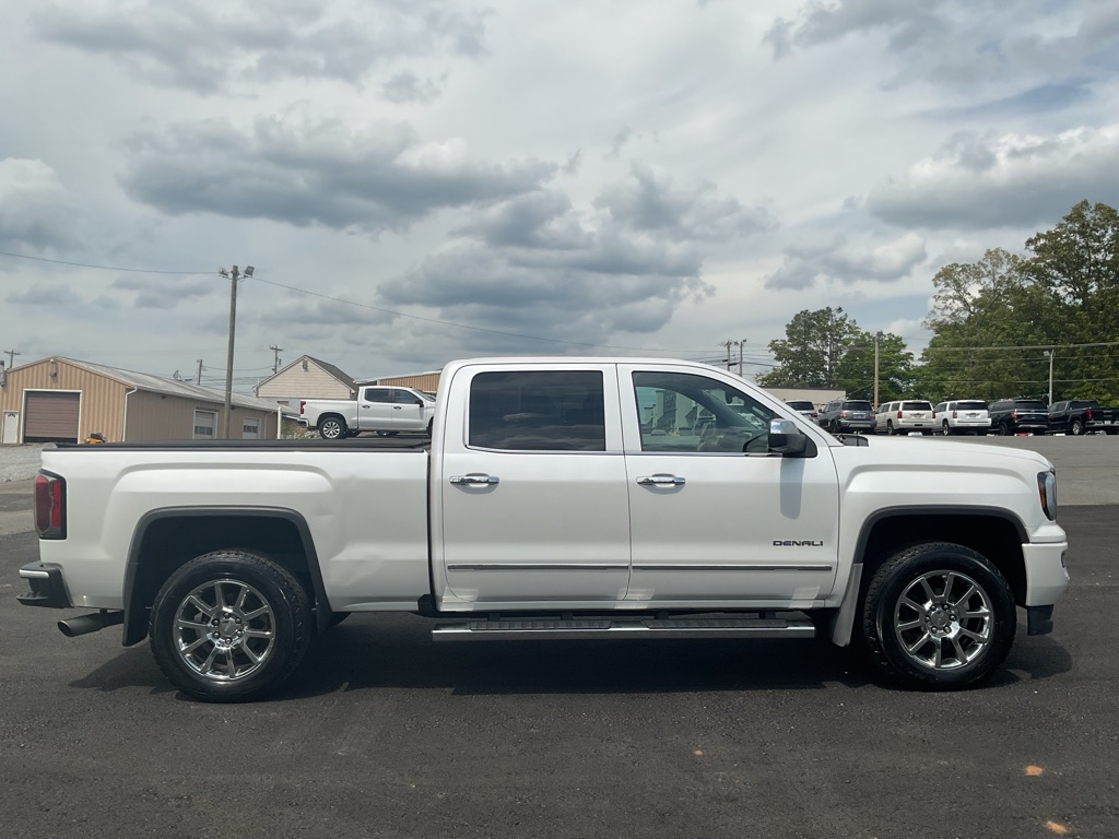Photo 11 of this GMC SIERRA
