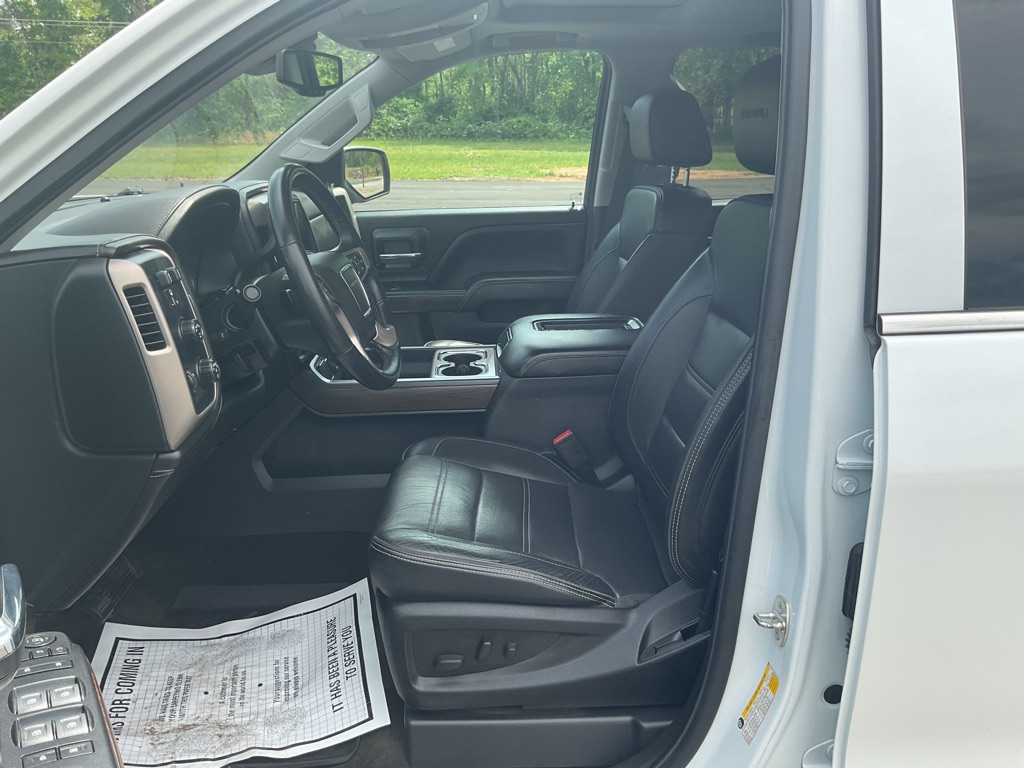 Photo 26 of this GMC SIERRA