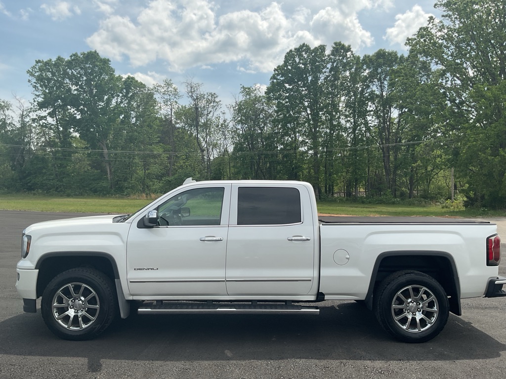 Photo 3 of this GMC SIERRA