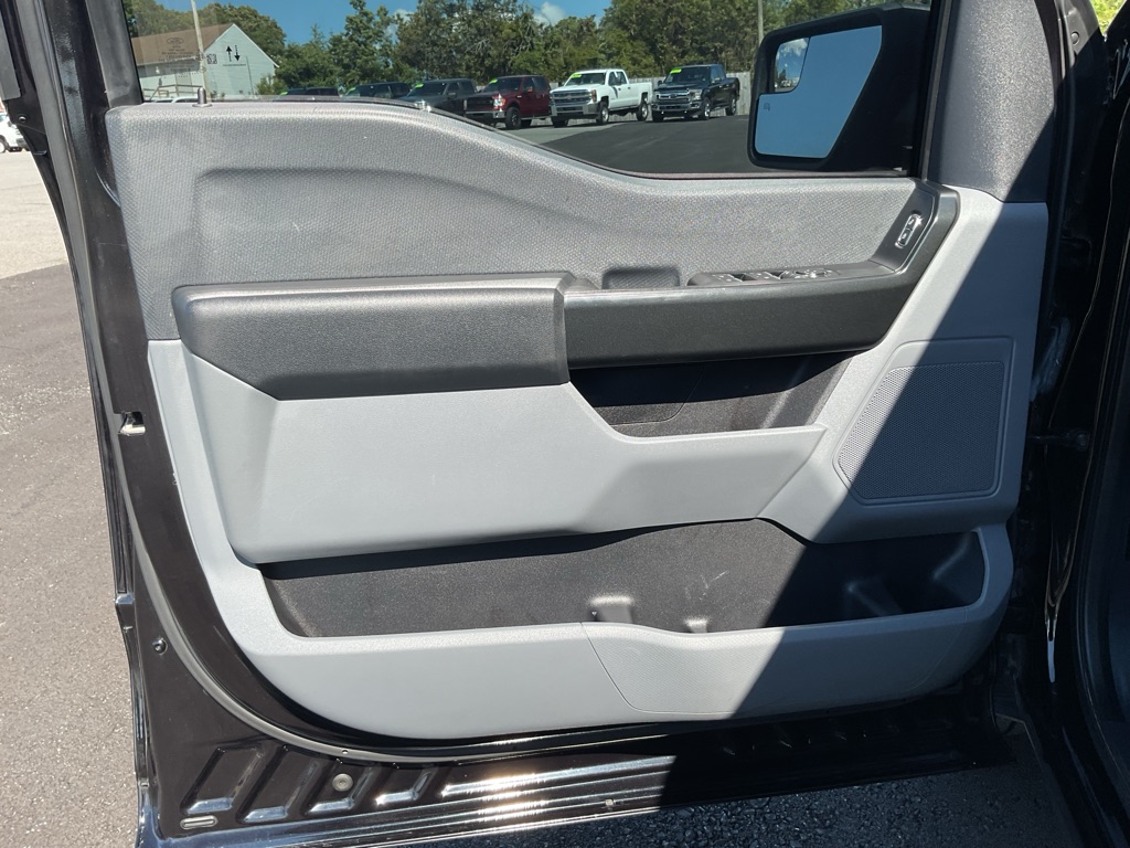 Photo 23 of this FORD F150
