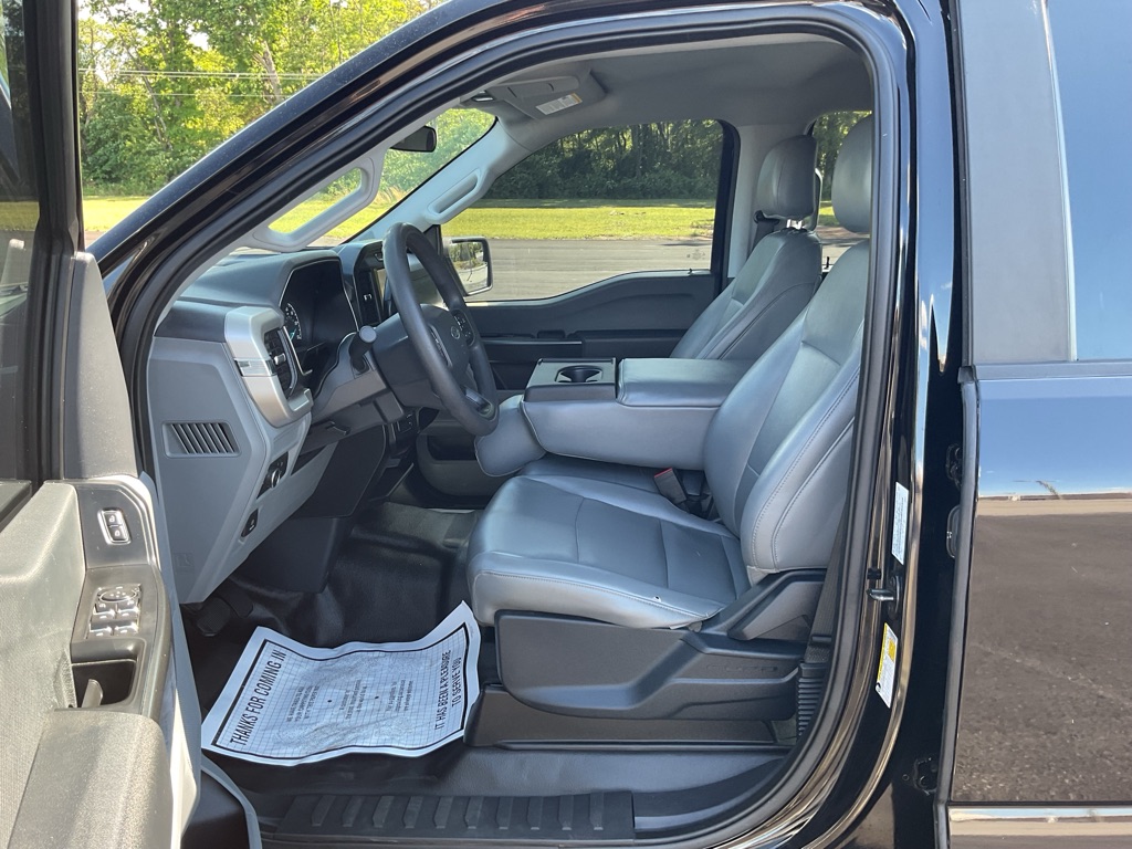 Photo 25 of this FORD F150