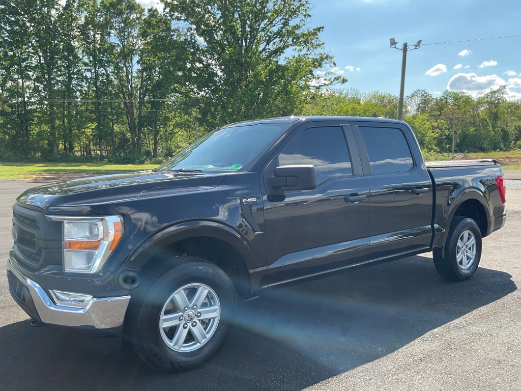Photo 2 of this FORD F150